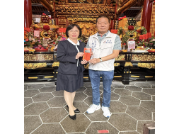 七月三日本會捐贈豐原有個重大新聞在：豐原區三民路45號軍用用品社，全家自殺5人的喪葬費用新台幣伍萬元正。