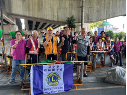 捐霧峰區北柳發展協會手推垃圾車